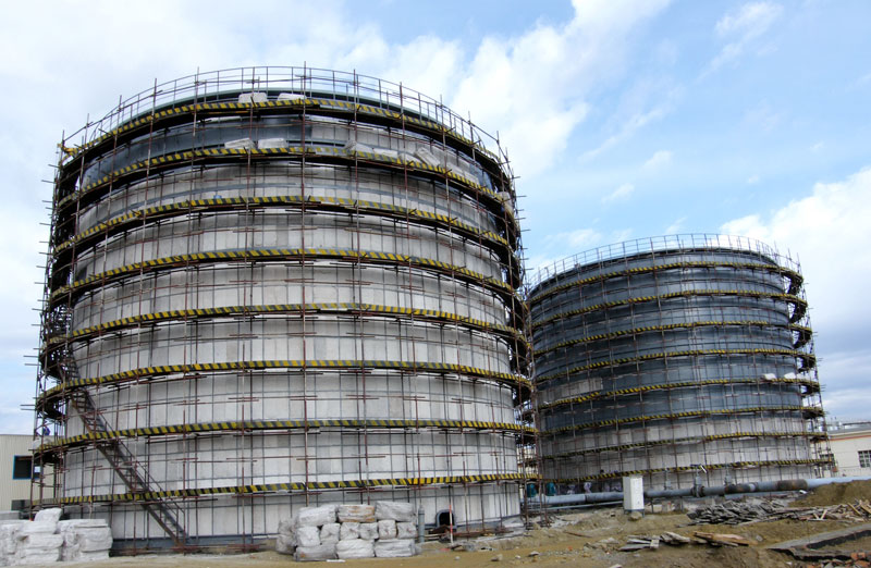 insulation engineering of tank spay paint